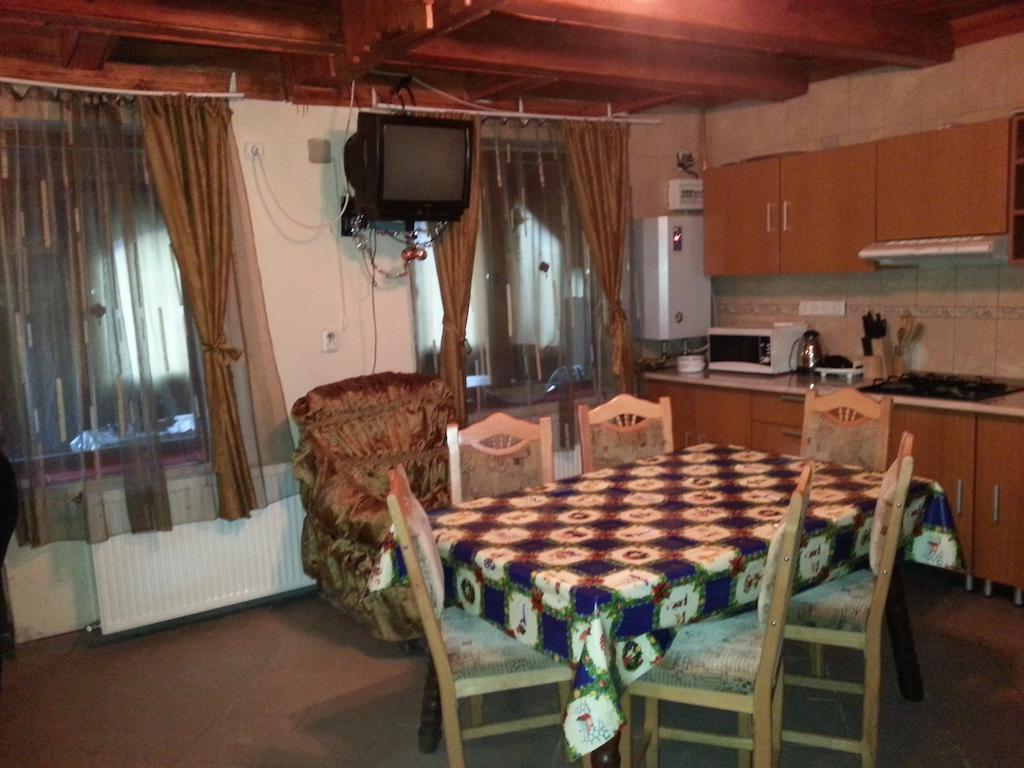 Villa Casuta Paterau Cheia, Prahova à Cheia  Extérieur photo